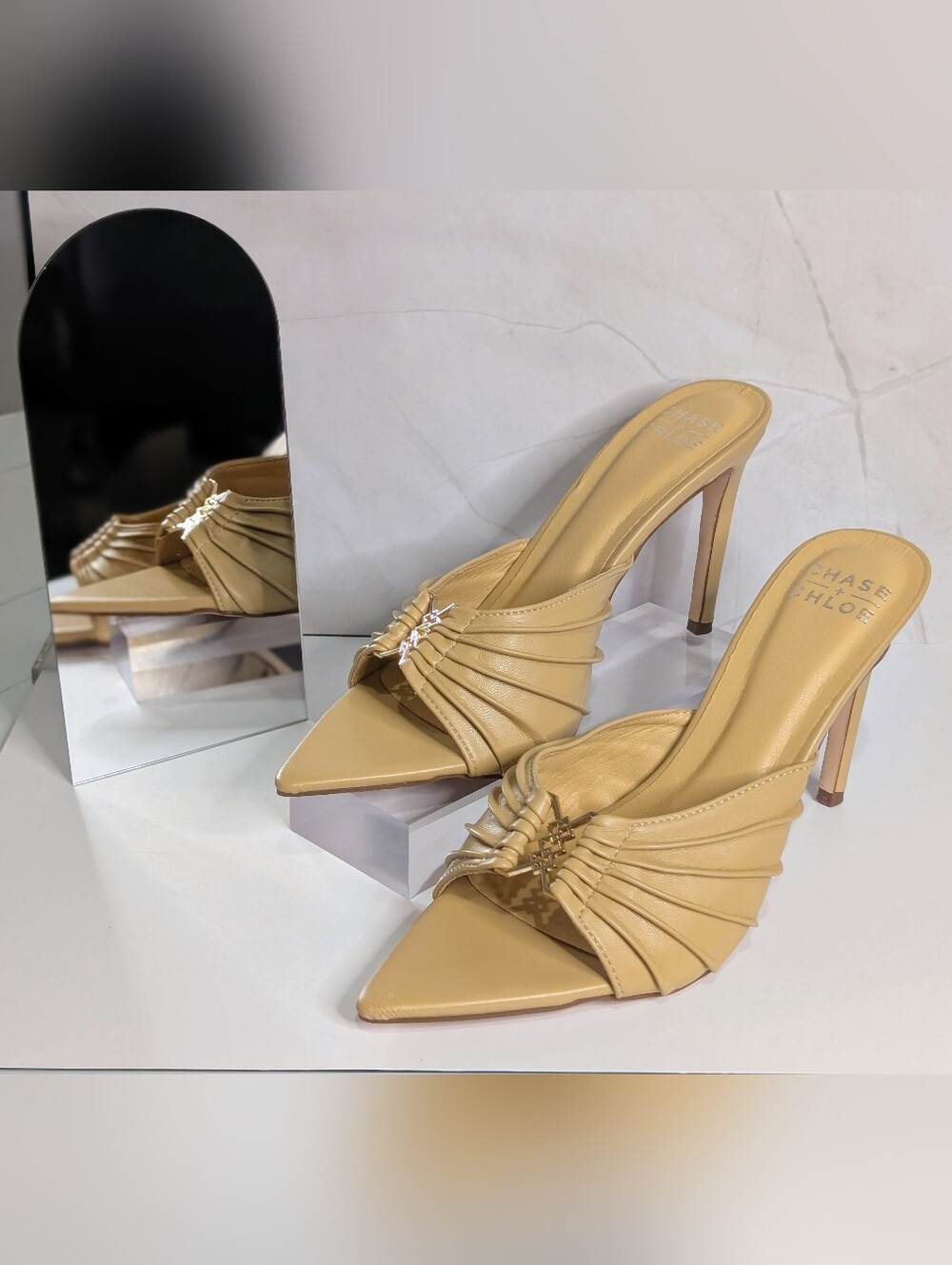 NIB Chase + Chloe Halston-37 Taupe Pointed Toe Mule Heels Size 8
